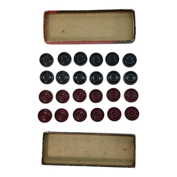 Vintage Crown 24-Piece Red & Black Plastic Checkers Set With Box - Picture 5 of 6